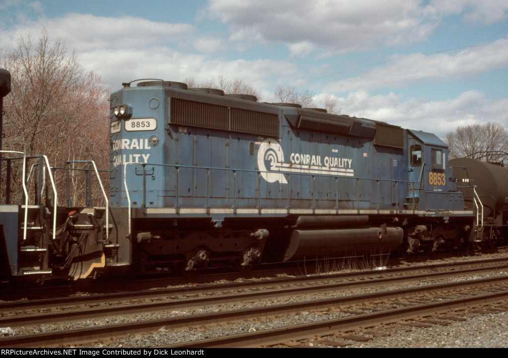 CSX 8853